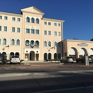 Quirinus Venetia Properties